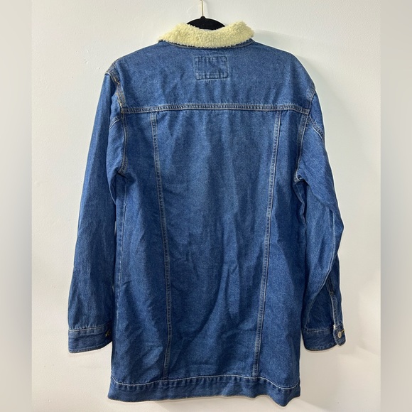 Forever21 Jean Jacket with teddy lining - Picture 2 of 5